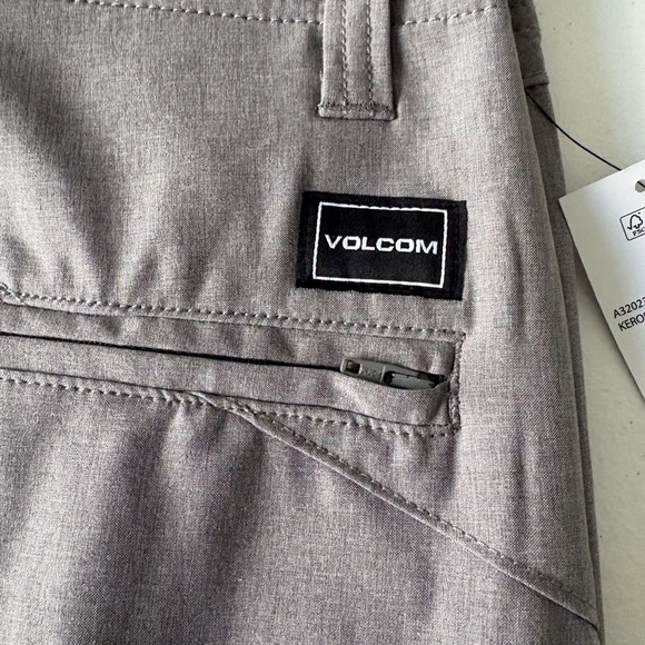 Volcom Kerosene Hybrid Shorts Size 32 Men Gray Pockets Surf Beach Cruise Stretch - Picture 3 of 16